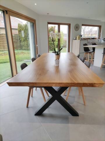 Table en chêne massif