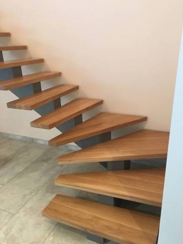 Escalier limon central