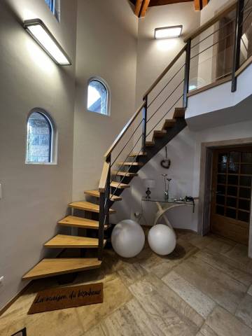 Escalier en chêne limon central