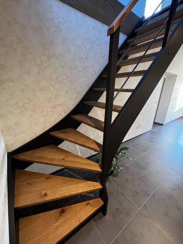 Escalier double limon chêne rustique