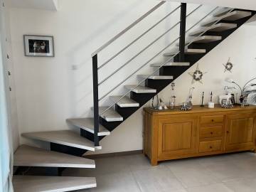 Escalier limon central sur mesure