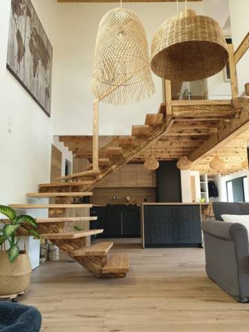 Escalier sur mesure limon central