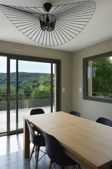 Fenêtre et coulissant en aluminium