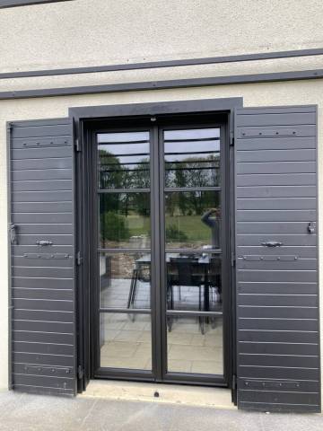 Volets battants aluminium