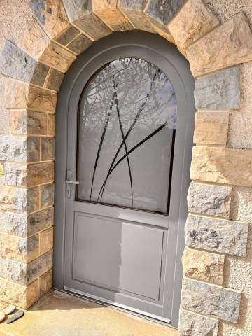 Porte d'entrée en bois