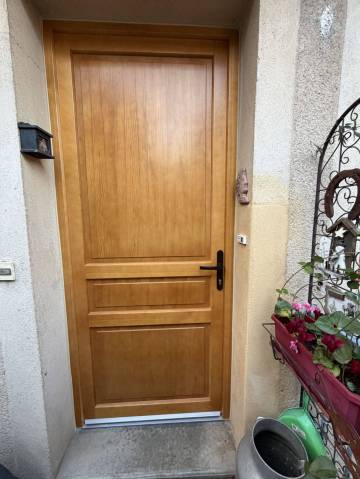 Porte d'entrée en bois